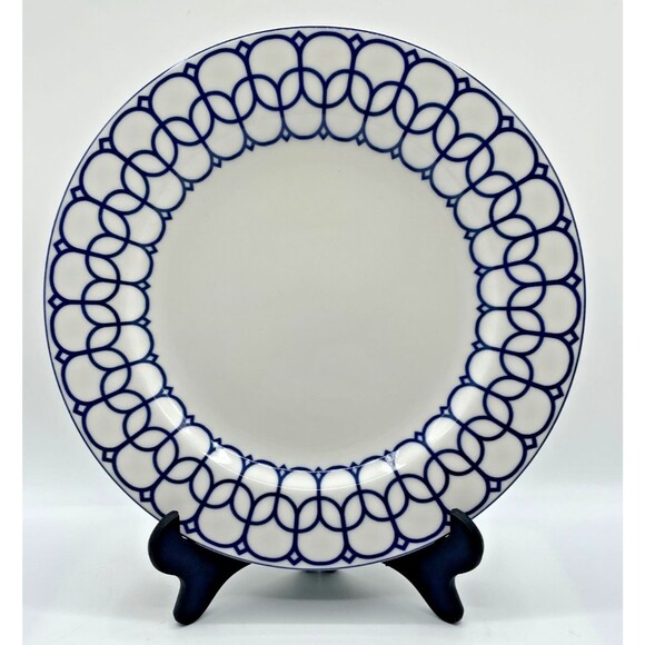MIKASA LAVINA WHITE Porcelain Dinner Plates 10.5